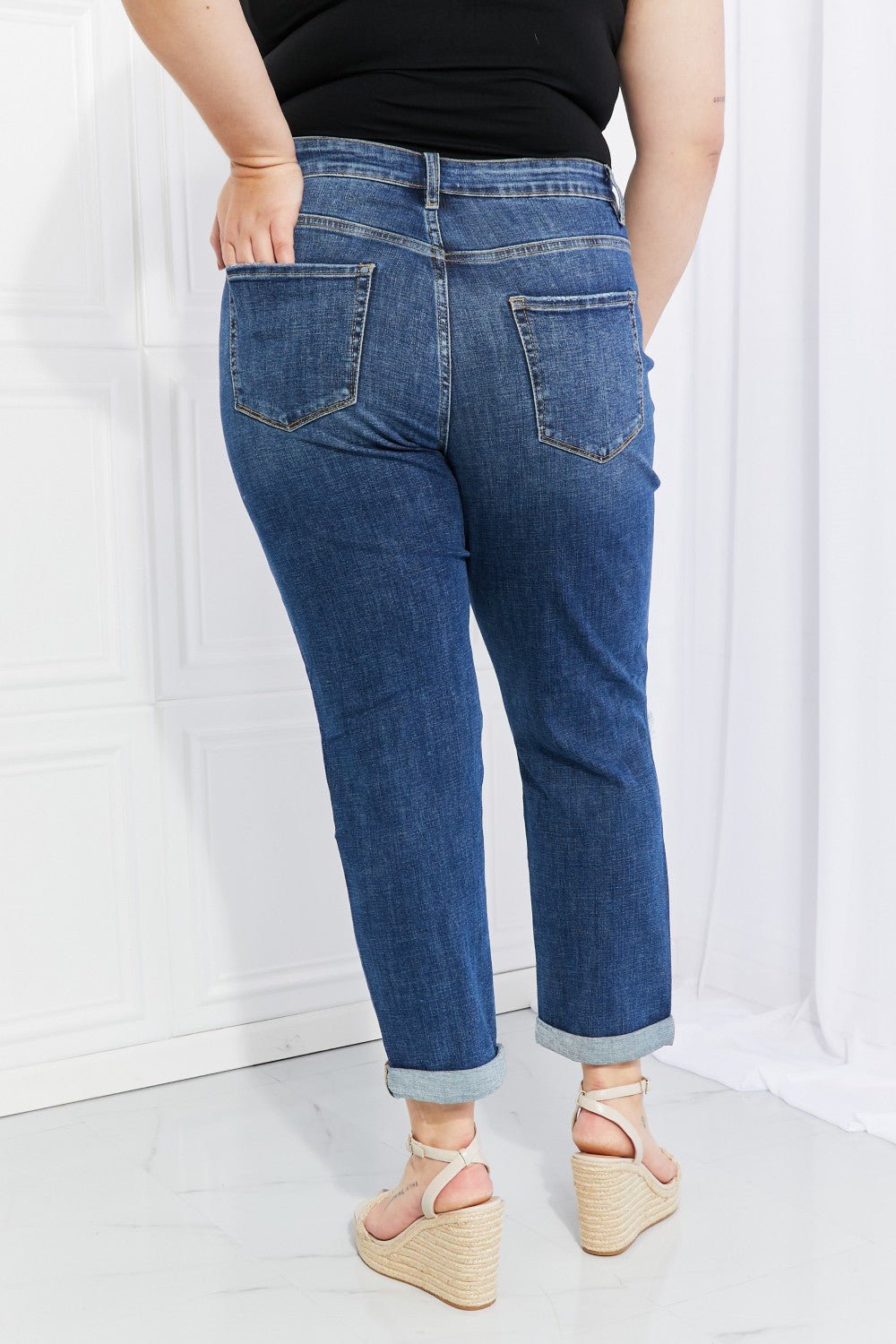 VERVET Full Size Distressed Cropped Jeans with Pockets - Kinsley & Harlow